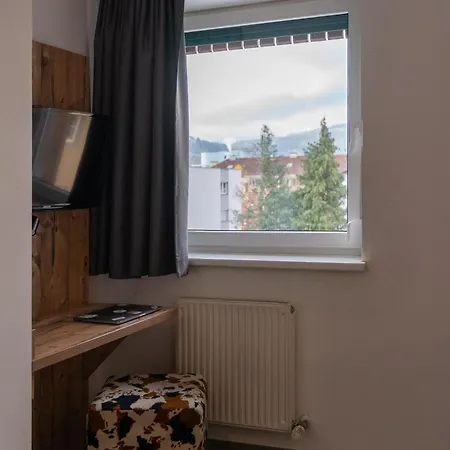 Binders Budget City-mountain Otel 4*