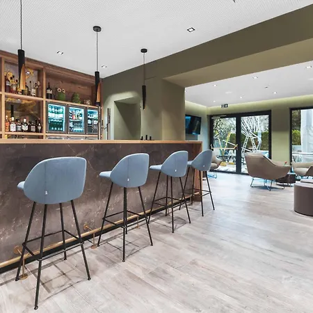 Otel Binders Budget City-mountain