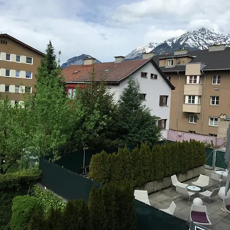 Binders Budget City-mountain Otel