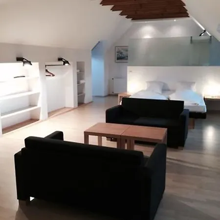 Binders Budget City-mountain Otel