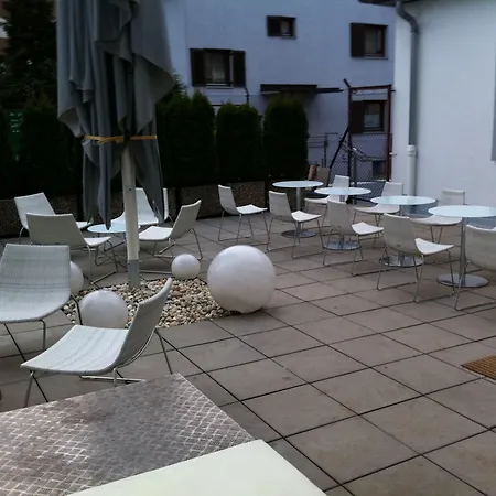 Otel Binders Budget City-mountain 4*