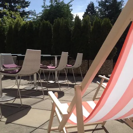 Binders Budget City-mountain Otel 4*