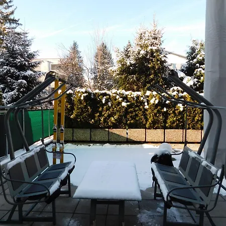 Binders Budget City-mountain Hotel