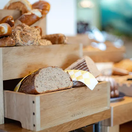 Binders Budget City-mountain Otel