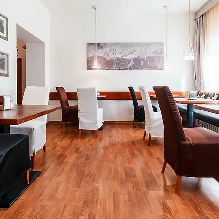 Otel Binders Budget City-mountain 4*