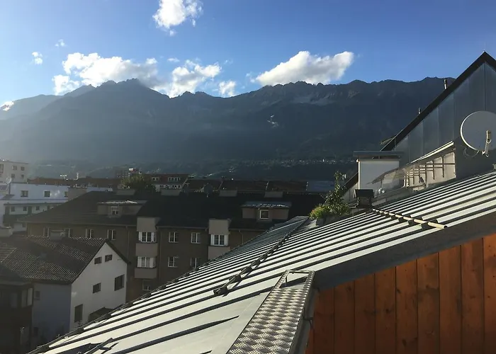 Binders Budget City-mountain Hotel