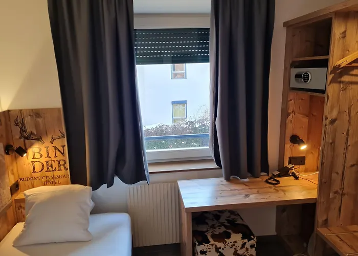 호텔 Binders Budget City-mountain 4*