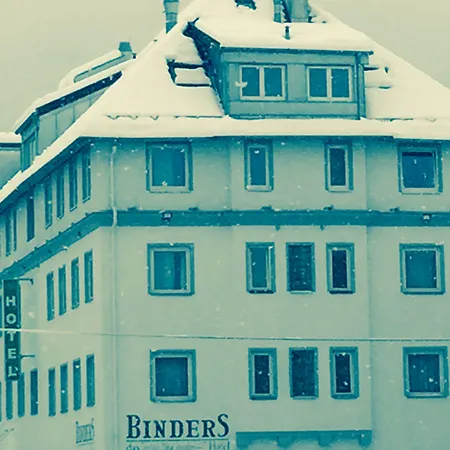 Otel Binders Budget City-mountain